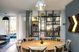 צילום בתים עיצוב פנים צילום אדריכלי מטבח תל אביב צלם שולחן אוכל צלם תל אביב סלון